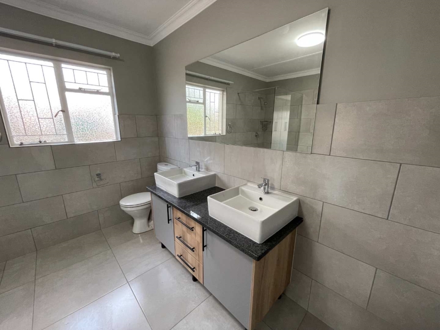 4 Bedroom Property for Sale in Fichardt Park Free State